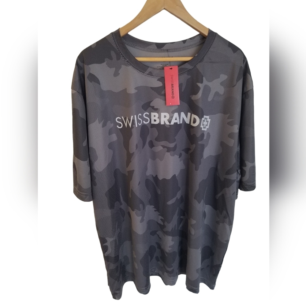 NWT Swiss Brand Men's  Camouflage Performance Short Sleeve Tshirt  Size 2X Gray